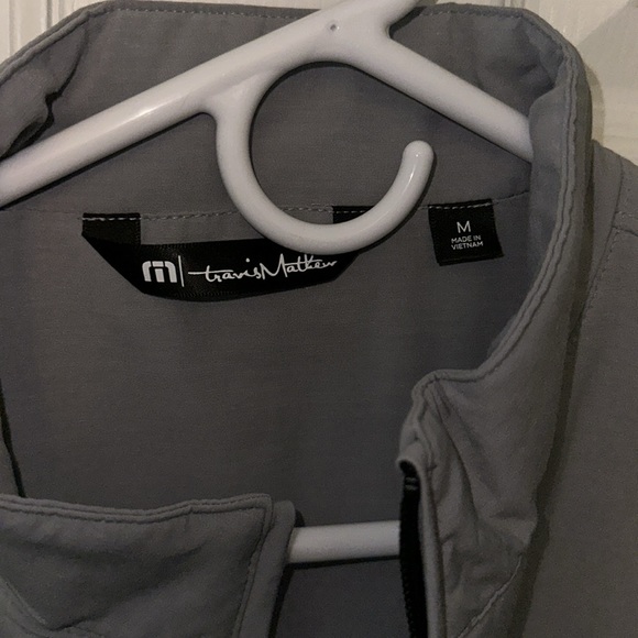 Travis Mathew Full Zip Vest - Gray - Medium NWOT - Picture 3 of 5